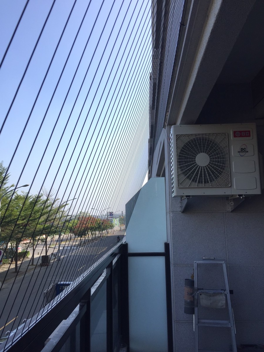 隱形鐵窗 兒童防護窗 兒童防墜窗 防盜窗 防鴿網 防寵物 陽台防護 大樓防護 高雄隱形鐵窗 隱形鐵窗推薦 隱形鐵窗達人 隱形折紗 長昕隱形鐵窗 台南隱形鐵窗 屏東隱形鐵窗 隱形鐵窗工廠直營 隱形鐵窗批發 台北隱形鐵窗 台中隱形鐵窗 鋼絲窗 鋼索窗 防墜窗 安全防護網 傳統鐵窗 鐵窗 不鏽鋼門窗