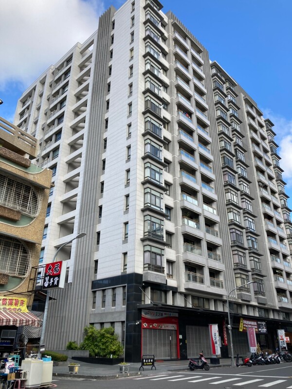 隱形鐵窗 兒童防護窗 兒童防墜窗 防盜窗 防鴿網 防寵物 陽台防護 大樓防護  高雄隱形鐵窗 隱形鐵窗推薦 隱形鐵窗達人 隱形折紗 長昕隱形鐵窗 台南隱形鐵窗 屏東隱形鐵窗 隱形鐵窗工廠直營 隱形鐵窗批發  台北隱形鐵窗 台中隱形鐵窗 鋼絲窗 鋼索窗 防墜窗 安全防護網 傳統鐵窗 鐵窗 不鏽鋼門窗