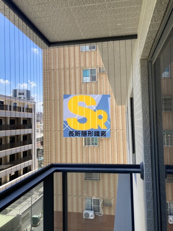 隱形鐵窗 兒童防護窗 兒童防墜窗 防盜窗 防鴿網 防寵物 陽台防護 大樓防護  高雄隱形鐵窗 隱形鐵窗推薦 隱形鐵窗達人 隱形折紗 長昕隱形鐵窗 台南隱形鐵窗 屏東隱形鐵窗 隱形鐵窗工廠直營 隱形鐵窗批發  台北隱形鐵窗 台中隱形鐵窗 鋼絲窗 鋼索窗 防墜窗 安全防護網 傳統鐵窗 鐵窗 不鏽鋼門窗