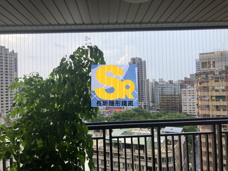 隱形鐵窗 兒童防護窗 兒童防墜窗 防盜窗 防鴿網 防寵物 陽台防護 大樓防護  高雄隱形鐵窗 隱形鐵窗推薦 隱形鐵窗達人 隱形折紗 長昕隱形鐵窗 台南隱形鐵窗 屏東隱形鐵窗 隱形鐵窗工廠直營 隱形鐵窗批發  台北隱形鐵窗 台中隱形鐵窗 鋼絲窗 鋼索窗 防墜窗 安全防護網 傳統鐵窗 鐵窗 不鏽鋼門窗