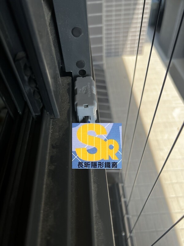 隱形鐵窗 兒童防護窗 兒童防墜窗 防盜窗 防鴿網 防寵物 陽台防護 大樓防護  高雄隱形鐵窗 隱形鐵窗推薦 隱形鐵窗達人 隱形折紗 長昕隱形鐵窗 台南隱形鐵窗 屏東隱形鐵窗 隱形鐵窗工廠直營 隱形鐵窗批發  台北隱形鐵窗 台中隱形鐵窗 鋼絲窗 鋼索窗 防墜窗 安全防護網 傳統鐵窗 鐵窗 不鏽鋼門窗