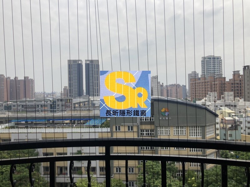 隱形鐵窗 兒童防護窗 兒童防墜窗 防盜窗 防鴿網 防寵物 陽台防護 大樓防護  高雄隱形鐵窗 隱形鐵窗推薦 隱形鐵窗達人 隱形折紗 長昕隱形鐵窗 台南隱形鐵窗 屏東隱形鐵窗 隱形鐵窗工廠直營 隱形鐵窗批發  台北隱形鐵窗 台中隱形鐵窗 鋼絲窗 鋼索窗 防墜窗 安全防護網 傳統鐵窗 鐵窗 不鏽鋼門窗