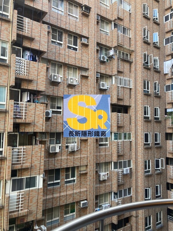 隱形鐵窗 兒童防護窗 兒童防墜窗 防盜窗 防鴿網 防寵物 陽台防護 大樓防護  高雄隱形鐵窗 隱形鐵窗推薦 隱形鐵窗達人 隱形折紗 長昕隱形鐵窗 台南隱形鐵窗 屏東隱形鐵窗 隱形鐵窗工廠直營 隱形鐵窗批發  台北隱形鐵窗 台中隱形鐵窗 鋼絲窗 鋼索窗 防墜窗 安全防護網 傳統鐵窗 鐵窗 不鏽鋼門窗