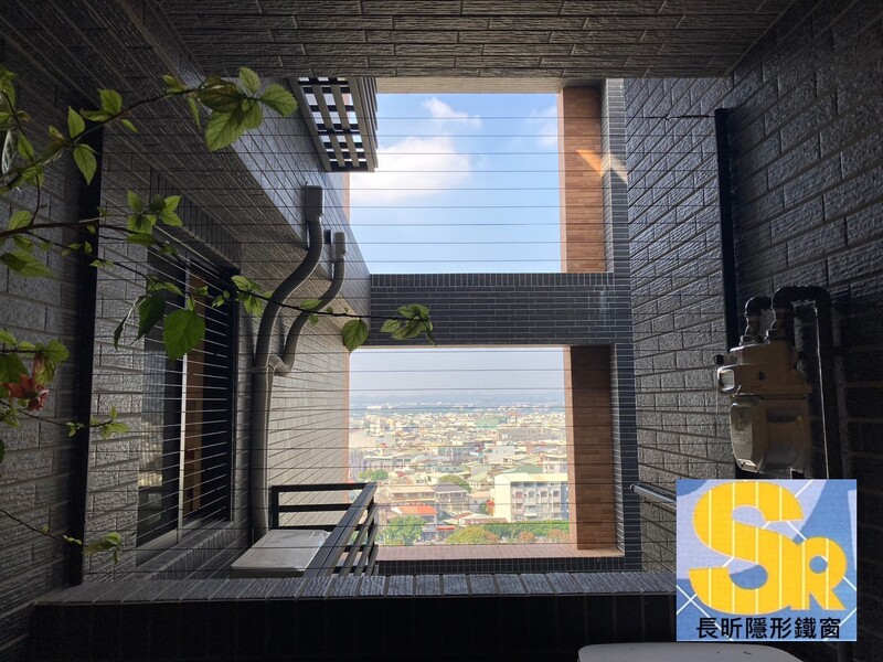 隱形鐵窗 兒童防護窗 兒童防墜窗 防盜窗 防鴿網 防寵物 陽台防護 大樓防護  高雄隱形鐵窗 隱形鐵窗推薦 隱形鐵窗達人 隱形折紗 長昕隱形鐵窗 台南隱形鐵窗 屏東隱形鐵窗 隱形鐵窗工廠直營 隱形鐵窗批發  台北隱形鐵窗 台中隱形鐵窗 鋼絲窗 鋼索窗 防墜窗 安全防護網 傳統鐵窗 鐵窗 不鏽鋼門窗