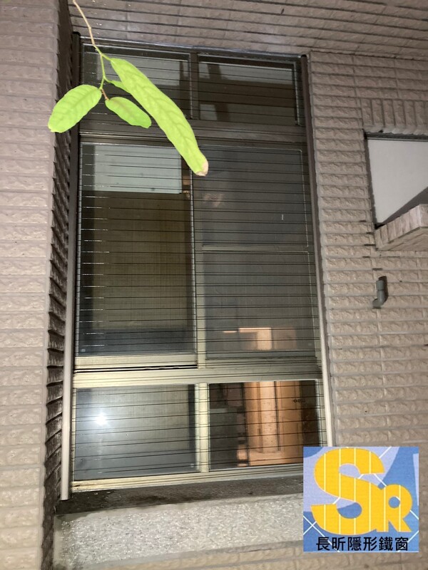 隱形鐵窗 兒童防護窗 兒童防墜窗 防盜窗 防鴿網 防寵物 陽台防護 大樓防護  高雄隱形鐵窗 隱形鐵窗推薦 隱形鐵窗達人 隱形折紗 長昕隱形鐵窗 台南隱形鐵窗 屏東隱形鐵窗 隱形鐵窗工廠直營 隱形鐵窗批發  台北隱形鐵窗 台中隱形鐵窗 鋼絲窗 鋼索窗 防墜窗 安全防護網 傳統鐵窗 鐵窗 不鏽鋼門窗