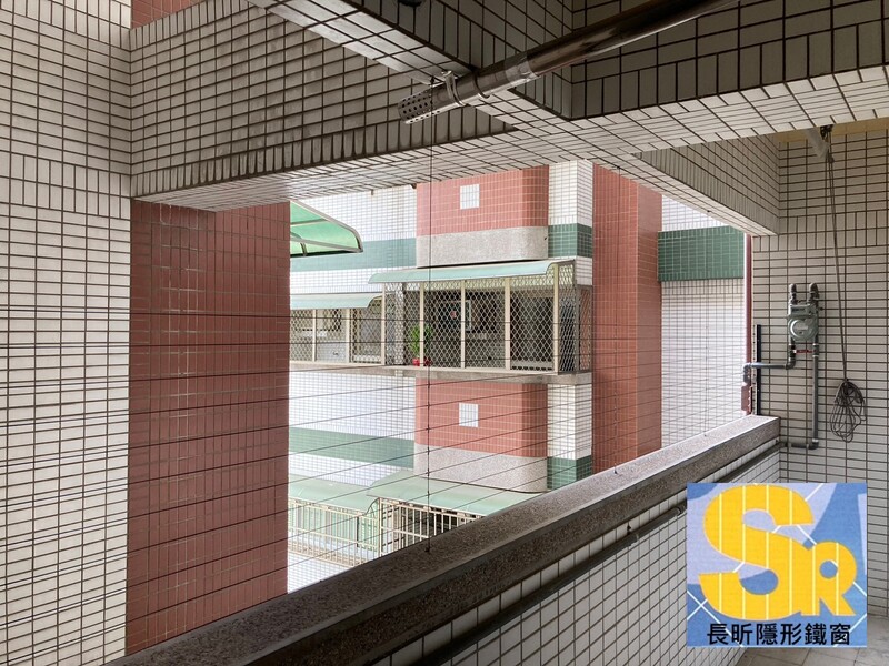 隱形鐵窗 兒童防護窗 兒童防墜窗 防盜窗 防鴿網 防寵物 陽台防護 大樓防護  高雄隱形鐵窗 隱形鐵窗推薦 隱形鐵窗達人 隱形折紗 長昕隱形鐵窗 台南隱形鐵窗 屏東隱形鐵窗 隱形鐵窗工廠直營 隱形鐵窗批發  台北隱形鐵窗 台中隱形鐵窗 鋼絲窗 鋼索窗 防墜窗 安全防護網 傳統鐵窗 鐵窗 不鏽鋼門窗
