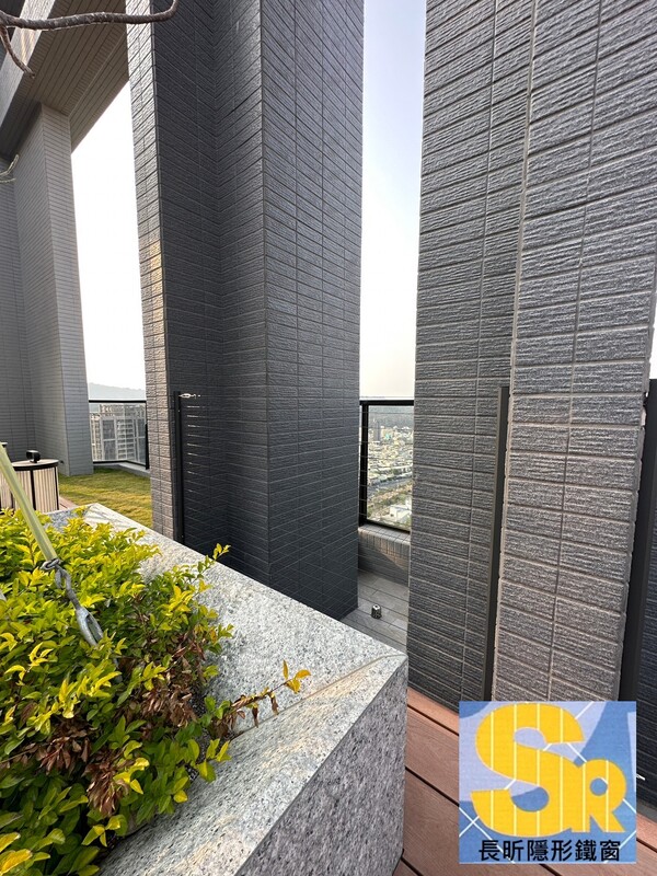 隱形鐵窗 兒童防護窗 兒童防墜窗 防盜窗 防鴿網 防寵物 陽台防護 大樓防護  高雄隱形鐵窗 隱形鐵窗推薦 隱形鐵窗達人 隱形折紗 長昕隱形鐵窗 台南隱形鐵窗 屏東隱形鐵窗 隱形鐵窗工廠直營 隱形鐵窗批發  台北隱形鐵窗 台中隱形鐵窗 鋼絲窗 鋼索窗 防墜窗 安全防護網 傳統鐵窗 鐵窗 不鏽鋼門窗