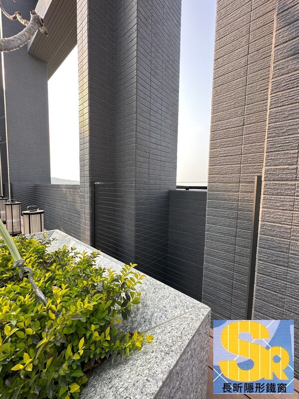隱形鐵窗 兒童防護窗 兒童防墜窗 防盜窗 防鴿網 防寵物 陽台防護 大樓防護  高雄隱形鐵窗 隱形鐵窗推薦 隱形鐵窗達人 隱形折紗 長昕隱形鐵窗 台南隱形鐵窗 屏東隱形鐵窗 隱形鐵窗工廠直營 隱形鐵窗批發  台北隱形鐵窗 台中隱形鐵窗 鋼絲窗 鋼索窗 防墜窗 安全防護網 傳統鐵窗 鐵窗 不鏽鋼門窗