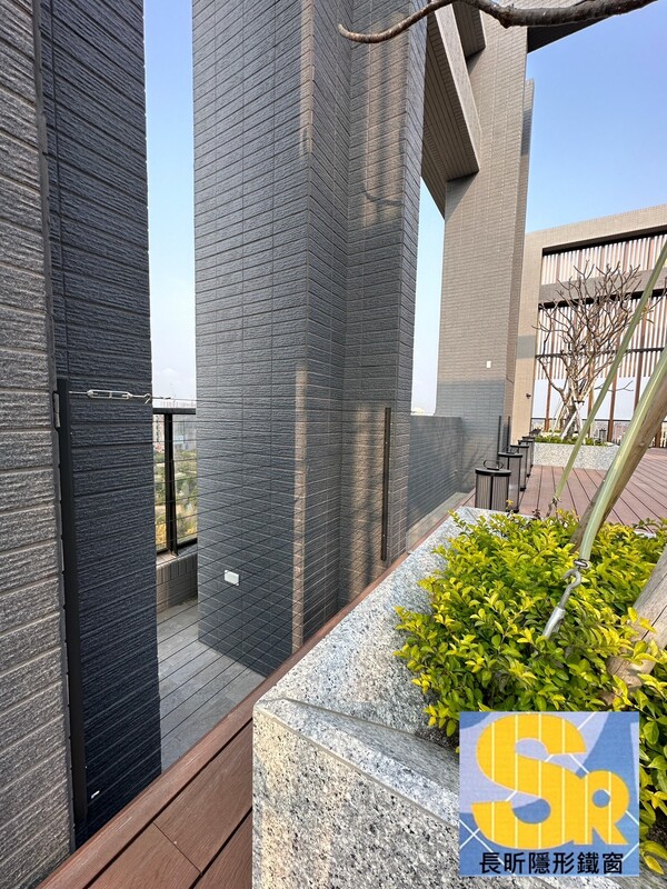 隱形鐵窗 兒童防護窗 兒童防墜窗 防盜窗 防鴿網 防寵物 陽台防護 大樓防護  高雄隱形鐵窗 隱形鐵窗推薦 隱形鐵窗達人 隱形折紗 長昕隱形鐵窗 台南隱形鐵窗 屏東隱形鐵窗 隱形鐵窗工廠直營 隱形鐵窗批發  台北隱形鐵窗 台中隱形鐵窗 鋼絲窗 鋼索窗 防墜窗 安全防護網 傳統鐵窗 鐵窗 不鏽鋼門窗