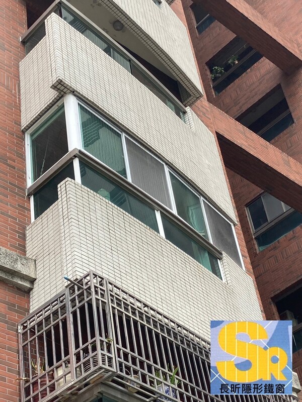 隱形鐵窗 兒童防護窗 兒童防墜窗 防盜窗 防鴿網 防寵物 陽台防護 大樓防護  高雄隱形鐵窗 隱形鐵窗推薦 隱形鐵窗達人 隱形折紗 長昕隱形鐵窗 台南隱形鐵窗 屏東隱形鐵窗 隱形鐵窗工廠直營 隱形鐵窗批發  台北隱形鐵窗 台中隱形鐵窗 鋼絲窗 鋼索窗 防墜窗 安全防護網 傳統鐵窗 鐵窗 不鏽鋼門窗