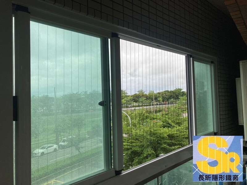 隱形鐵窗 兒童防護窗 兒童防墜窗 防盜窗 防鴿網 防寵物 陽台防護 大樓防護  高雄隱形鐵窗 隱形鐵窗推薦 隱形鐵窗達人 隱形折紗 長昕隱形鐵窗 台南隱形鐵窗 屏東隱形鐵窗 隱形鐵窗工廠直營 隱形鐵窗批發  台北隱形鐵窗 台中隱形鐵窗 鋼絲窗 鋼索窗 防墜窗 安全防護網 傳統鐵窗 鐵窗 不鏽鋼門窗