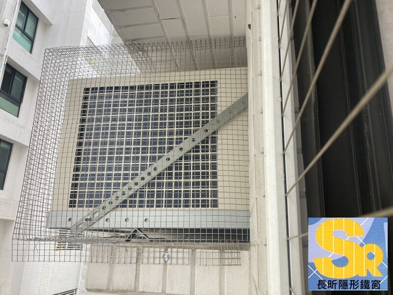 隱形鐵窗 兒童防護窗 兒童防墜窗 防盜窗 防鴿網 防寵物 陽台防護 大樓防護  高雄隱形鐵窗 隱形鐵窗推薦 隱形鐵窗達人 隱形折紗 長昕隱形鐵窗 台南隱形鐵窗 屏東隱形鐵窗 隱形鐵窗工廠直營 隱形鐵窗批發  台北隱形鐵窗 台中隱形鐵窗 鋼絲窗 鋼索窗 防墜窗 安全防護網 傳統鐵窗 鐵窗 不鏽鋼門窗